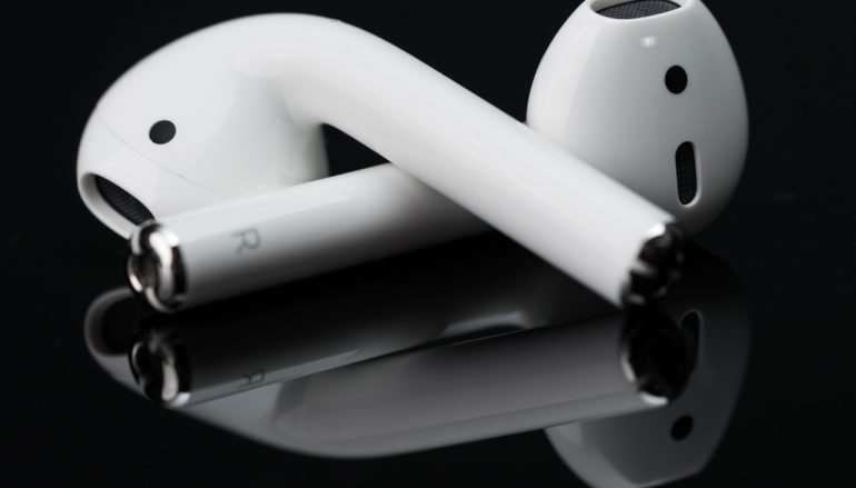 Prizetopia Apple Airpods Giveaway: Win A Pair Of Apple Airpods