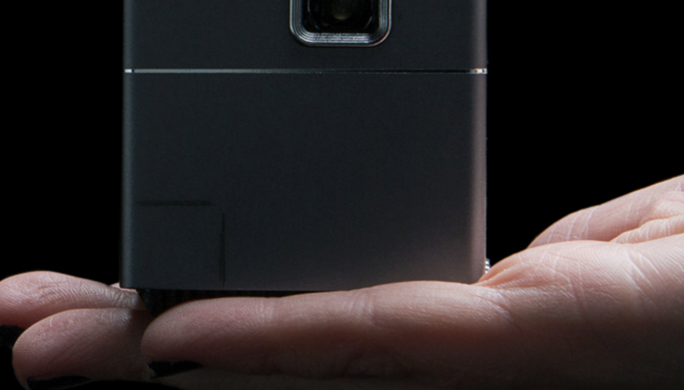 Prizetopia KODAK Pocket Wireless Pico Projector: Win A KODAK Pocket Wireless Pico Projector