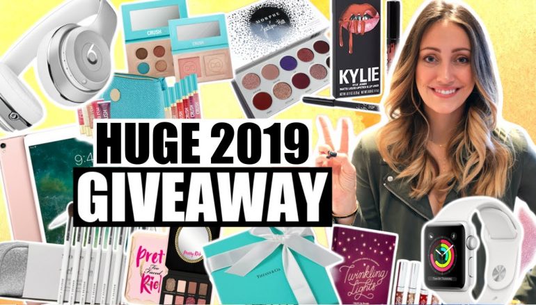 Myka Stauffer 500K Subscriber Giveaway: Win An Apple iPad, Apple Watch, Beats Solo3 Headphones, Michael Kors Clutch, And More!